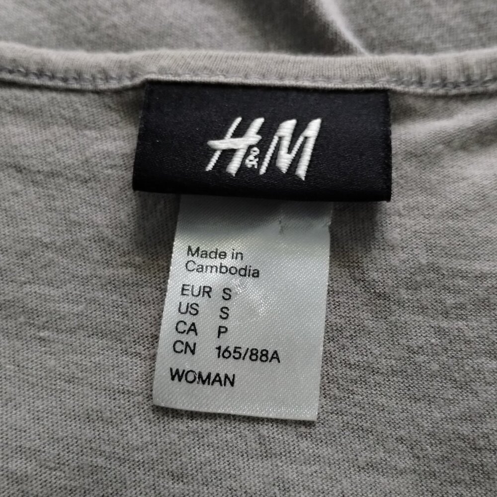 H&M Gray Flowy Vest - Picture 5 of 5